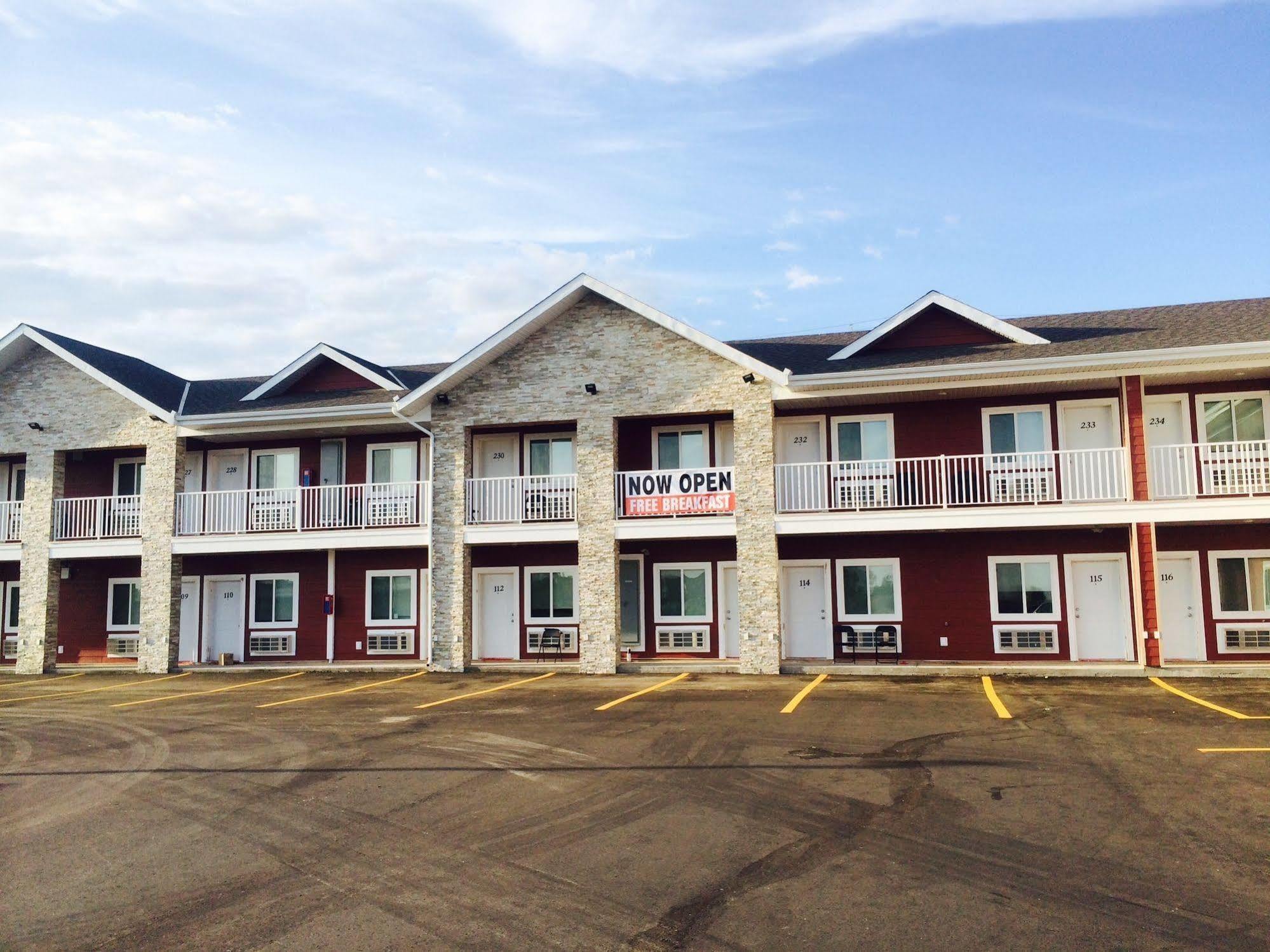 Super 8 By Wyndham Watrous Motel Dış mekan fotoğraf